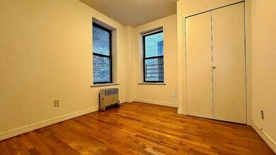 161 Stanton St, Unit 2 in New York, NY - Foto de edificio - Building Photo