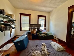 59 Ossipee Rd, Unit #1 in Somerville, MA - Foto de edificio - Building Photo
