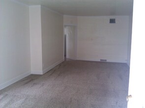 2302 Rucker Ave in Everett, WA - Building Photo - Building Photo