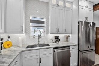 1511 S Palmway in Lake Worth Beach, FL - Building Photo - Building Photo