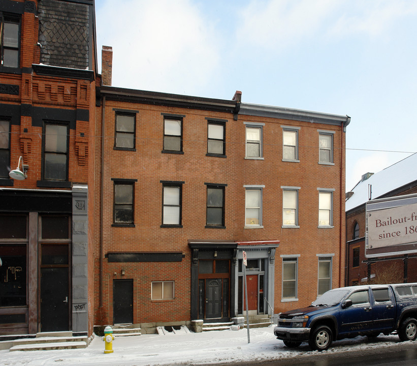 607 E Carson St in Pittsburgh, PA - Building Photo