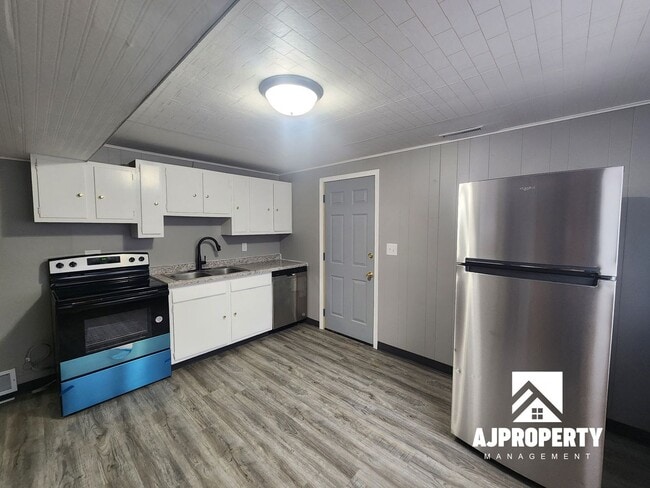 1013 S Blauvelt Ave in Sioux Falls, SD - Building Photo - Building Photo