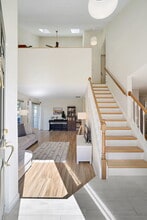 2462 E Towne Blvd in Arlington Heights, IL - Building Photo - Building Photo