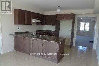 153 Hawkview Blvd in Vaughan, ON - Building Photo - Building Photo