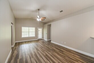 1783 Saw Lake Drive in Middleburg, FL - Building Photo - Building Photo