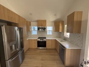 1231 E Mason St, Unit C in Santa Barbara, CA - Building Photo - Building Photo