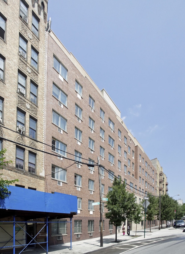 Macombs Road Apartments in Bronx, NY - Building Photo - Building Photo