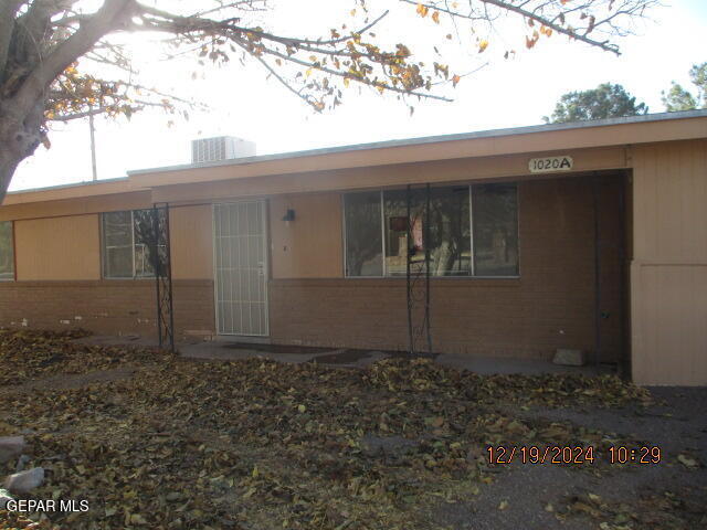 1020 Spur Pl in Socorro, TX - Building Photo