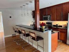 99 W Circular St in Saratoga Springs, NY - Building Photo - Building Photo