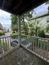 23 Lowell St, Unit 1 in Somerville, MA - Building Photo - Building Photo