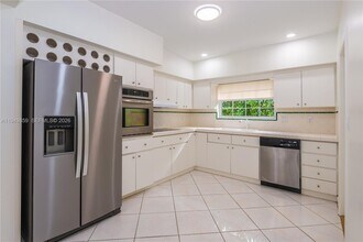 1301 Lisbon St in Coral Gables, FL - Building Photo - Building Photo