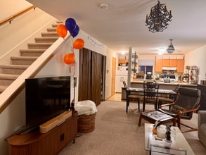 302 S Busey Ave in Urbana, IL - Foto de edificio - Building Photo