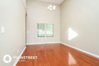 1740 Woodland Pointe Dr in Nashville, TN - Foto de edificio - Building Photo