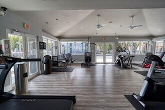 7195 NW 179th St in Hialeah, FL - Building Photo - Building Photo