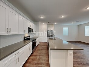 10076 Roseum Ct in Las Vegas, NV - Building Photo - Building Photo