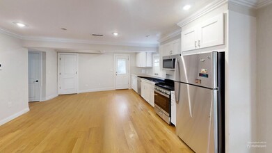 62 Gordon St, Unit #2 in Boston, MA - Building Photo - Building Photo