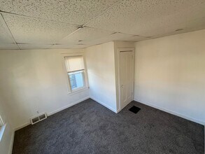 2122 Jones St in Sioux City, IA - Building Photo - Building Photo