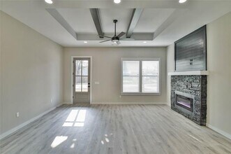 828 Corral Dr in Granbury, TX - Building Photo - Building Photo