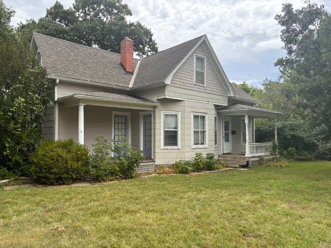 property at 831 Kearney St