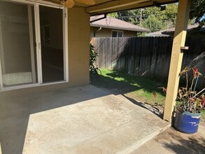101 Lagomarsino Way in Sacramento, CA - Building Photo - Building Photo