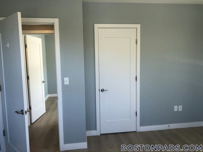 35 S Huntington Ave in Boston, MA - Building Photo - Building Photo