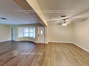 8006 NW 43rd St in Coral Springs, FL - Building Photo - Building Photo
