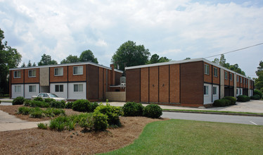 511 Westwood Ave in High Point, NC - Building Photo - Building Photo