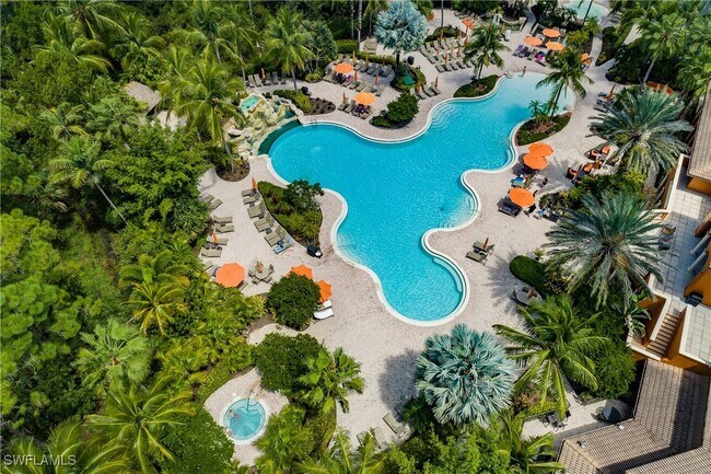 9111 Capistrano St S