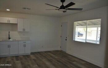 44 N Mountain Rd in Apache Junction, AZ - Building Photo - Building Photo