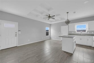 13 Redbud Ln in Weslaco, TX - Building Photo - Building Photo