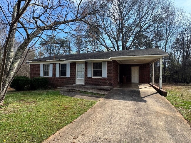 property at 2070 Cottonwood Dr