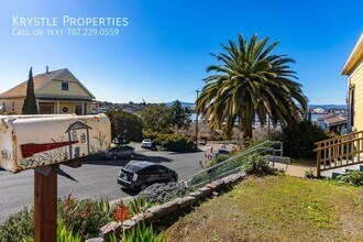 114 Kentucky St-Unit -A in Vallejo, CA - Building Photo - Building Photo