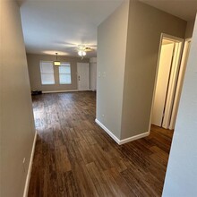 1700 Waterloo Tr in Austin, TX - Building Photo - Building Photo