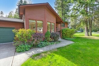12616 N Emerald Dr in Hayden, ID - Building Photo - Building Photo