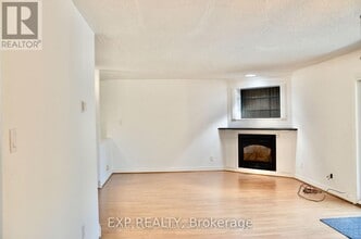 12 Kings Ct in Orillia, ON - Building Photo - Building Photo