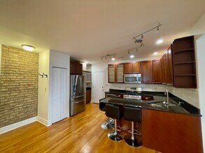 6301 N Richmond St in Chicago, IL - Building Photo - Building Photo