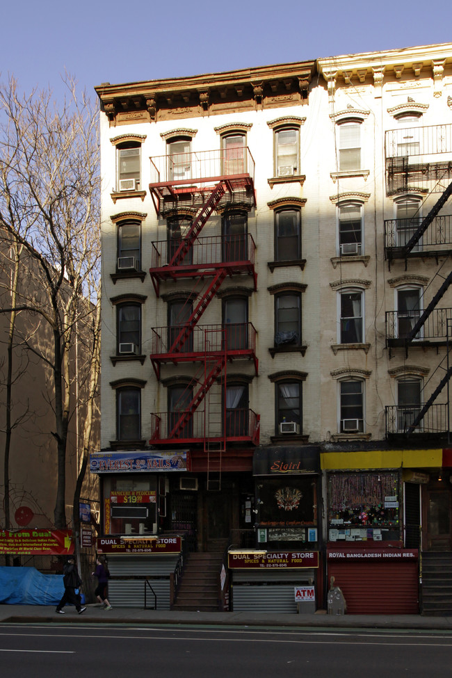 91 1st Ave in New York, NY - Foto de edificio - Building Photo