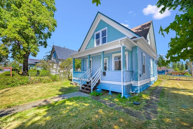 property at 2324 Cornwall Ave