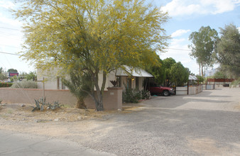 1923 E Copper St in Tucson, AZ - Building Photo - Building Photo