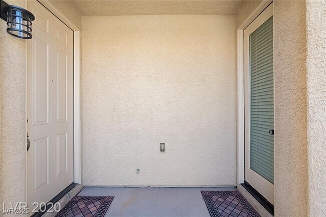 10139 Bonham Ct in Las Vegas, NV - Building Photo - Building Photo