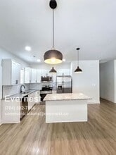411 S Spargo St in Dallas, NC - Building Photo - Building Photo