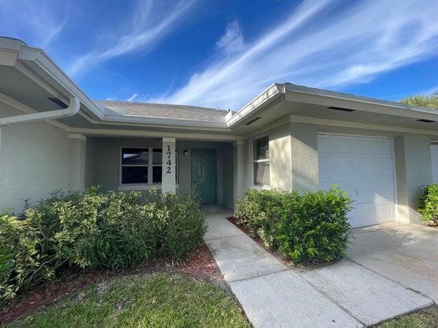 property at 1742 N Dovetail Dr