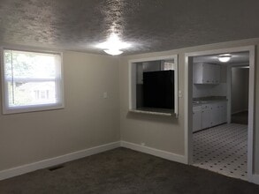 324 Hale St in Oxford, AL - Building Photo - Building Photo