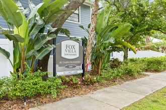 Fox Villas in Tampa, FL - Foto de edificio - Building Photo