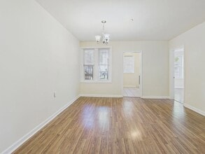 2400 Barton Ave in Richmond, VA - Foto de edificio - Building Photo