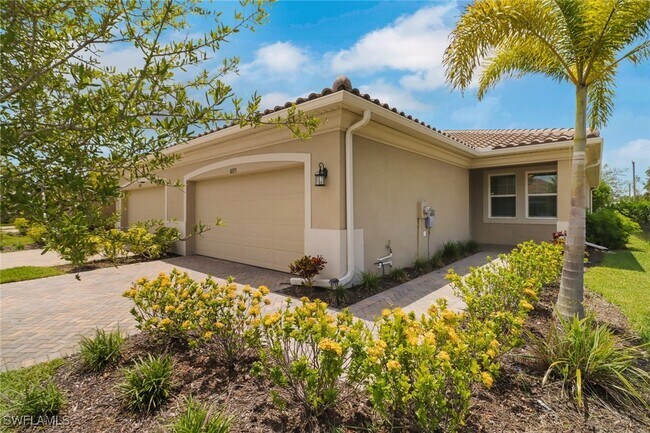 10373 Bonavie Cv Dr in Ft. Myers, FL - Building Photo - Building Photo
