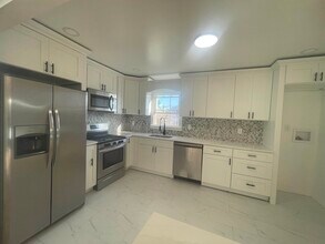 520 Avenue C in Bayonne, NJ - Building Photo - Building Photo
