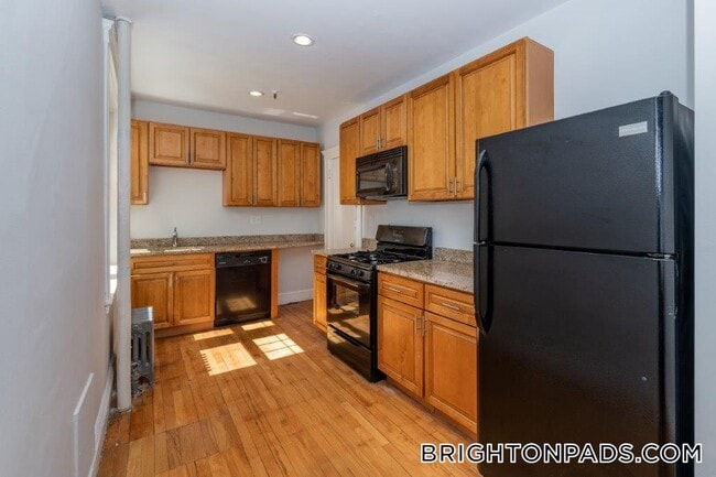 286 Chestnut Hill Ave