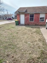 808 Wilson Rd, Unit B in Waco, TX - Building Photo
