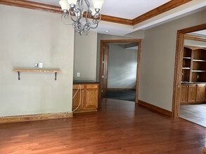 201 Main St, Unit 2 Lower Rear in Hamburg, NY - Building Photo - Building Photo